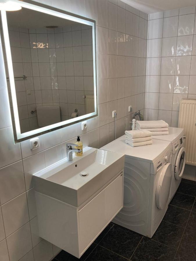 Ferienwohnung & Monteurunterkunft "Mainbogen-Blick" Grettstadt Exteriör bild